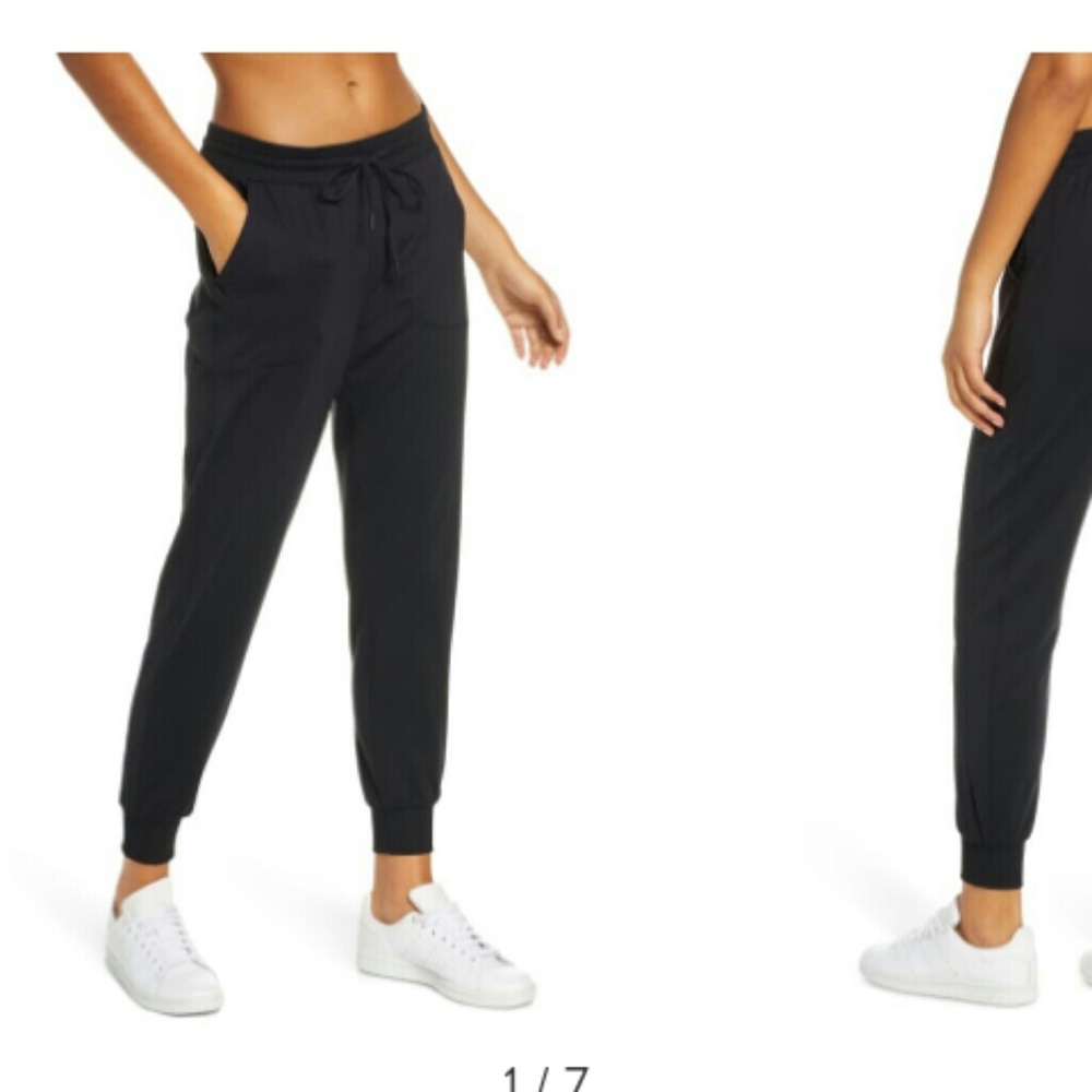 Zella black joggers